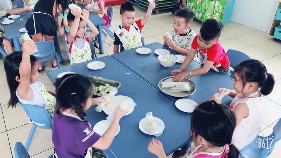 truong mam non tri duc 1 - be hoc lam noi tro