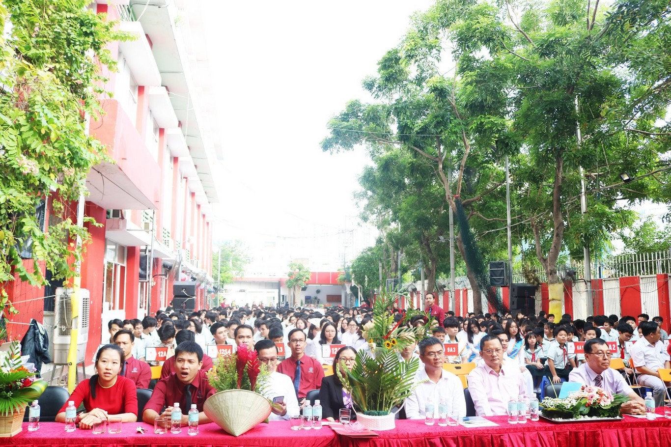 ngày nhà giáo việt nam 20-11-2020 tại trường trí đức quận tân phú tp hồ chí minh