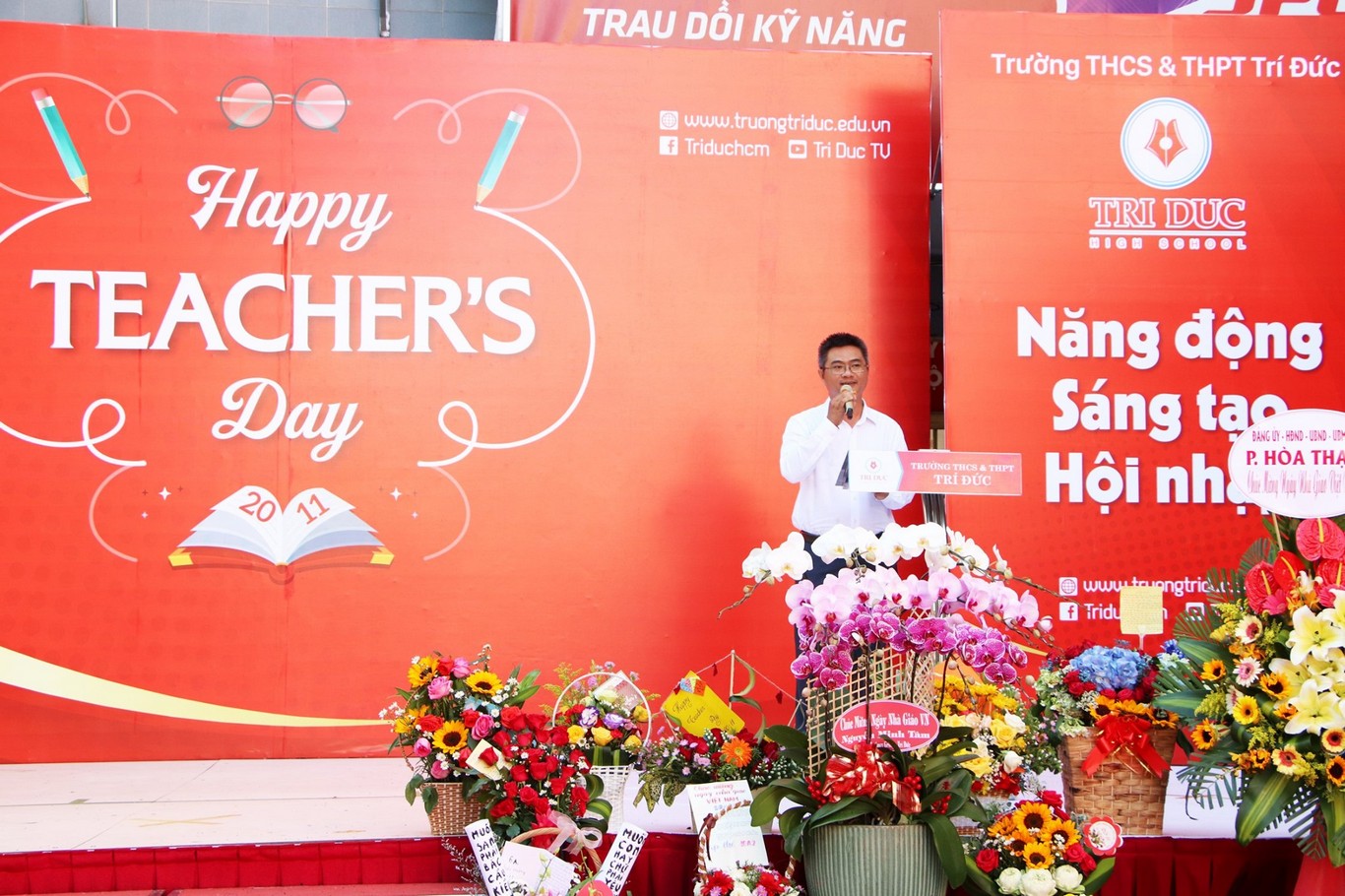 ngày nhà giáo việt nam 20-11-2020 tại trường trí đức quận tân phú tp hồ chí minh