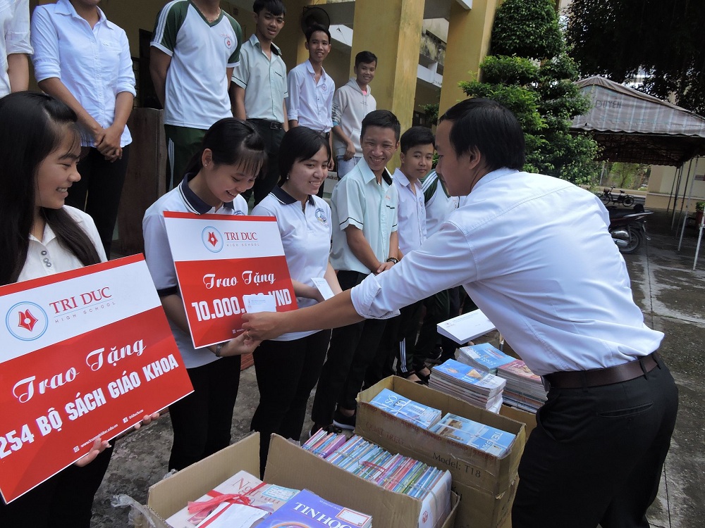 chuong trinh tu thien sach - truong noi tru ban tru tri duc tphcm
