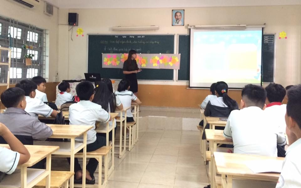 ren luyen ky nang giao tiep va ung xu - truong noi tru ban tru tri duc tphcm