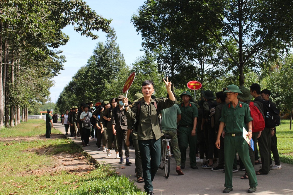 mot ngay lam chien si - truong noi tru ban tru tri duc tphcm
